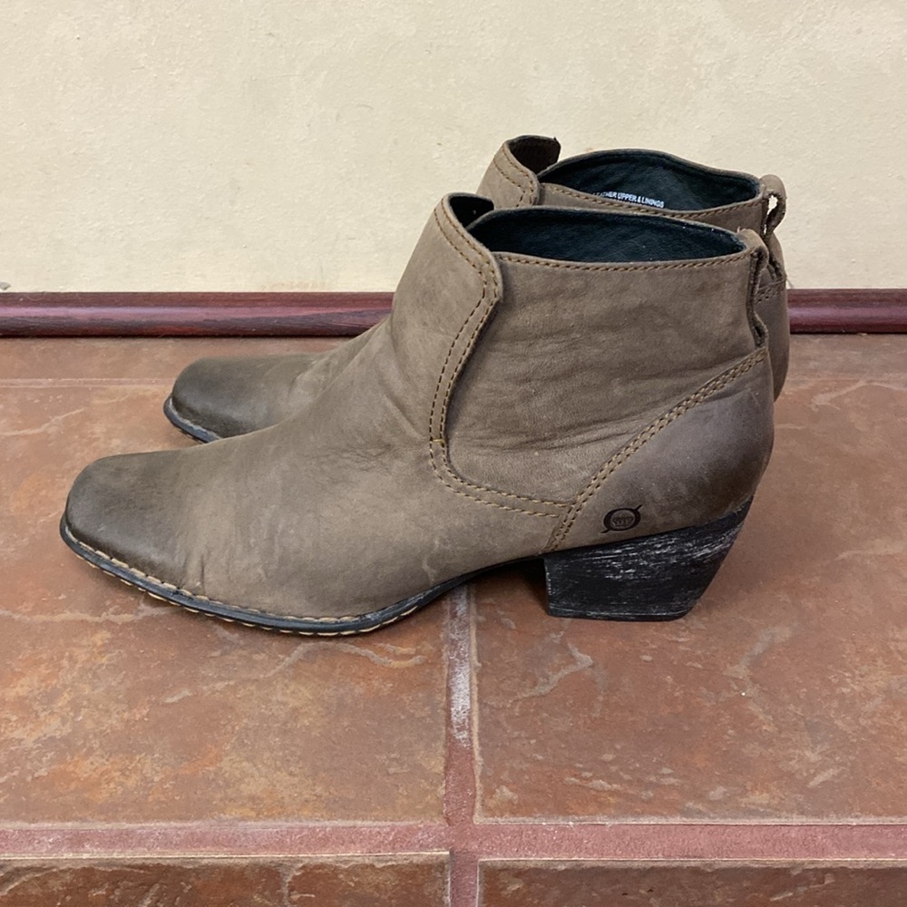 Born Rachelle Women's Brown Ankle Boots - Picture 5 of 7